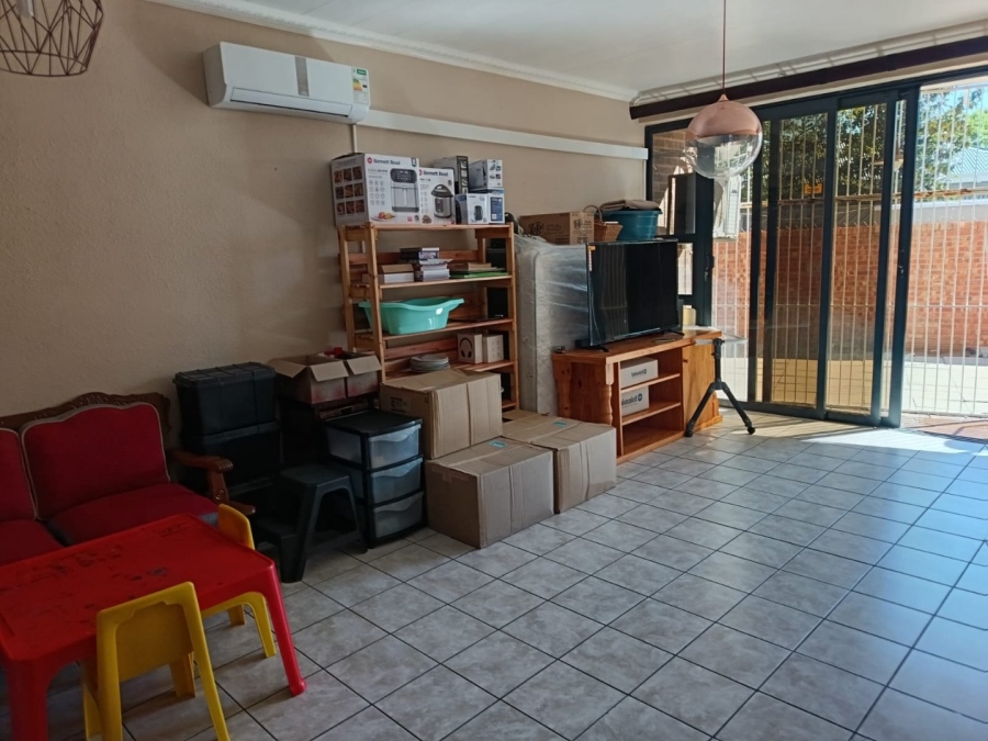 2 Bedroom Property for Sale in Belgravia Northern Cape